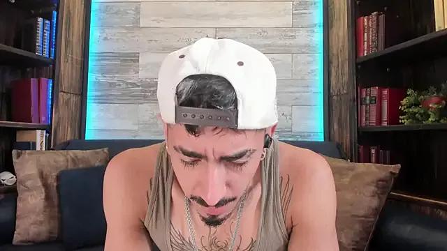 Donovan_Desmond from StripChat is Freechat