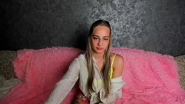 Dream_mary from StripChat is Freechat