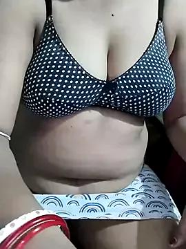 Dreamshiny_11 from StripChat is Freechat