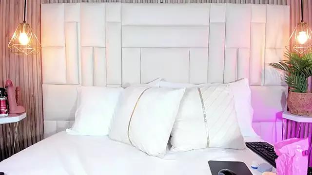 Try the thrill of flirt babes with our cam hosts, featuring unclothed wildness while getting naked and playing with their favored sex toys.