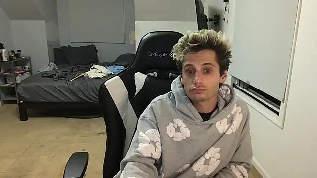 Dylansd from StripChat is Freechat