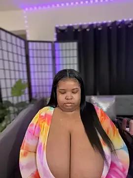 Photos of EbonyGoddessKira from StripChat is Freechat