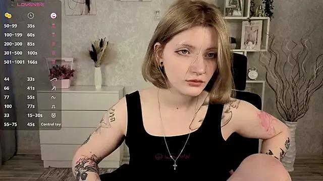 EchoBloom from StripChat is Freechat