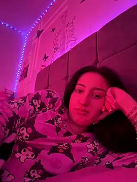 elenaalena from StripChat is Freechat