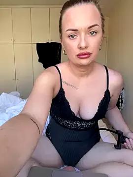 ElenaRebelle from StripChat is Freechat