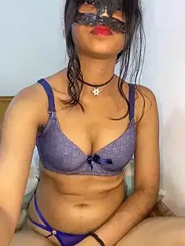 Elinacam from StripChat is Freechat