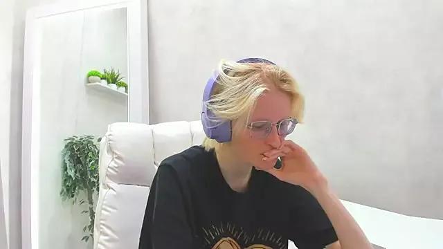 ElizabethHarpper from StripChat is Freechat