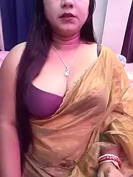 ella_mariya from StripChat is Freechat