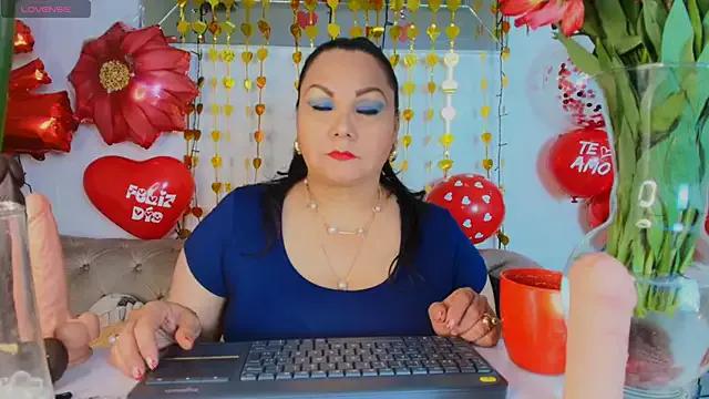 EllenaBoobs_ from StripChat is Freechat