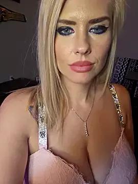 Photos of ellieconradxo from StripChat is Freechat