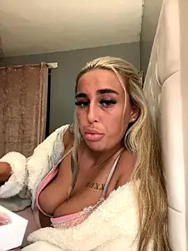 Try the thrill of flirt babes with our cam hosts, featuring unclothed wildness while getting naked and playing with their favored sex toys.