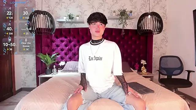 Elyan_Matheus from StripChat is Freechat