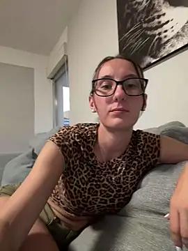 Emiliamaus from StripChat is Freechat