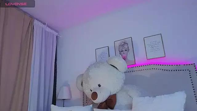Try the thrill of flirt babes with our cam hosts, featuring unclothed wildness while getting naked and playing with their favored sex toys.