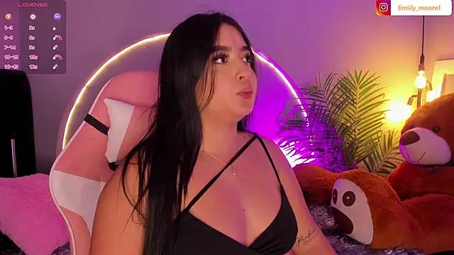 Try the thrill of flirt babes with our cam hosts, featuring unclothed wildness while getting naked and playing with their favored sex toys.