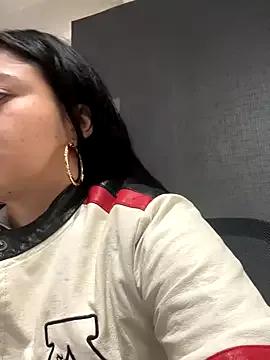 Emily_Rivers_ from StripChat is Freechat