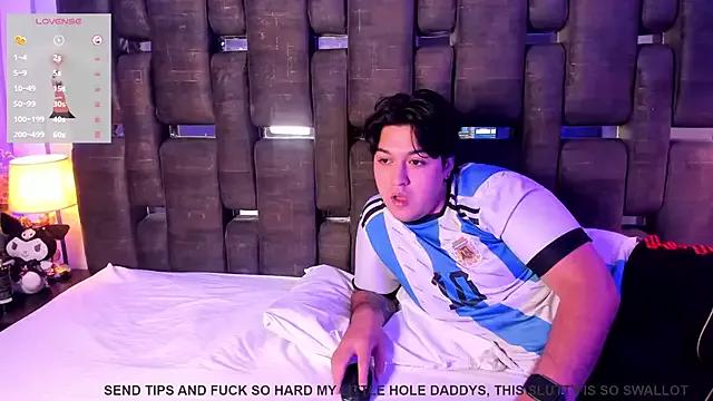 Try the thrill of flirt babes with our cam hosts, featuring unclothed wildness while getting naked and playing with their favored sex toys.