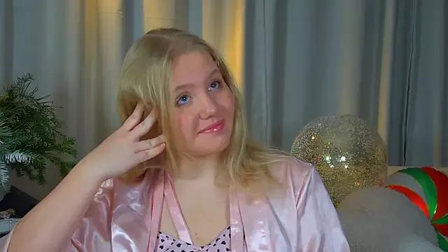 EmilyEvanse from StripChat is Freechat