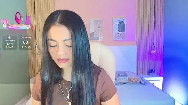 EmilyWalker11 from StripChat is Freechat