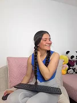 Emilyybennet_ from StripChat is Freechat