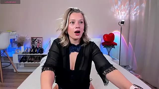 EmiSoul from StripChat is Freechat