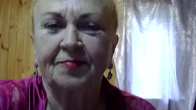 Emma52610 from StripChat is Freechat