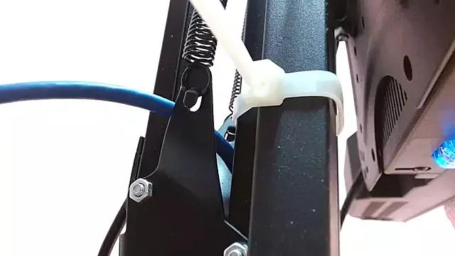 Emma_Kiut_ from StripChat is Freechat