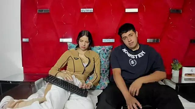 Emmaanddarling from StripChat is Freechat