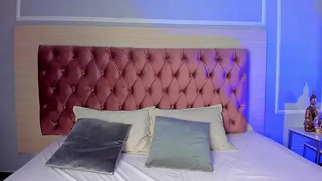 EmmaBecket2 from StripChat is Freechat