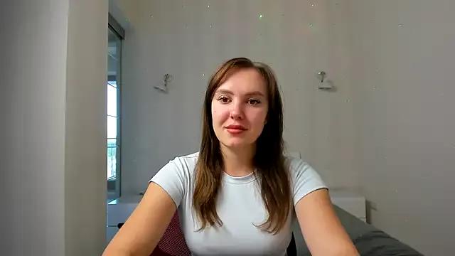EmmaNorman from StripChat is Freechat