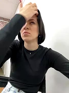 EmmaStars_ from StripChat is Freechat