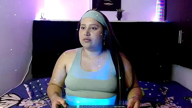 EmmaTower from StripChat is Freechat