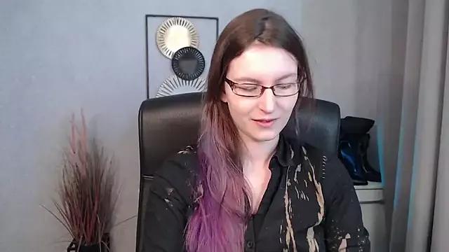 emmaxDelight from StripChat is Freechat