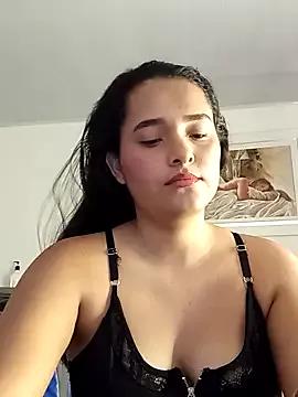 emmysweet01 from StripChat