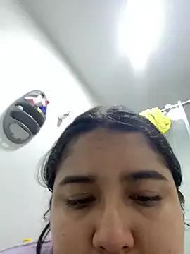 emyrose2 from StripChat is Freechat