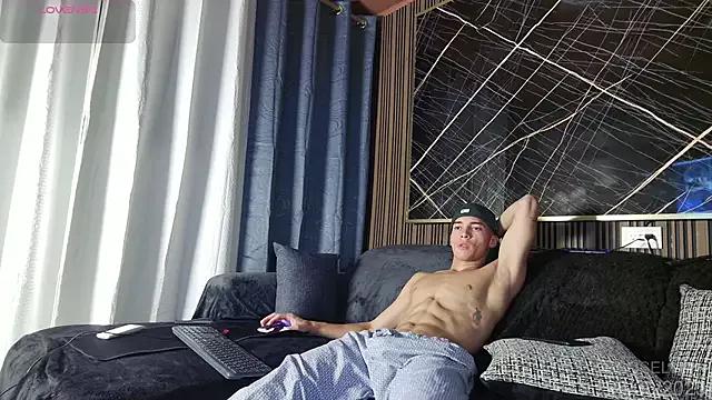 eroseliam from StripChat is Freechat