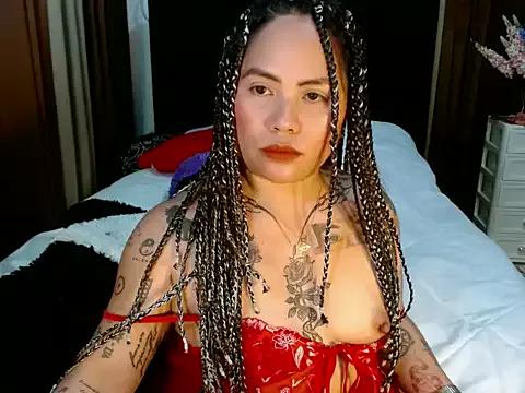 EstellaStarXxx from StripChat is Freechat