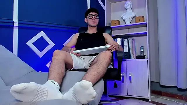 etham_wolf_ from StripChat is Freechat