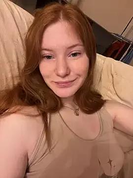 FiaMoor from StripChat is Freechat