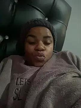 Fiercefoxxy from StripChat is Freechat