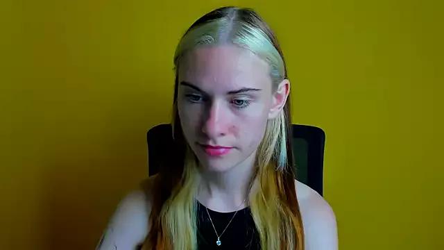 Fiona_Night from StripChat is Freechat