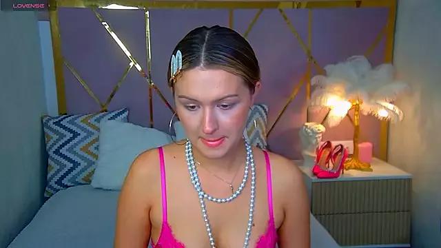 FloraResly from StripChat is Freechat