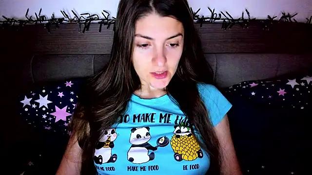 Fountainsquirtalexandra from StripChat is Freechat