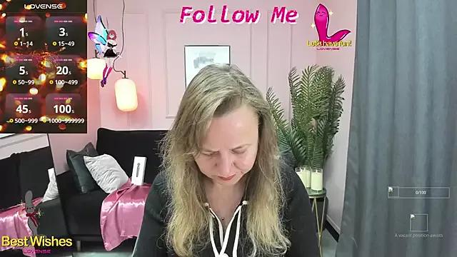 GabrielGold from StripChat is Freechat