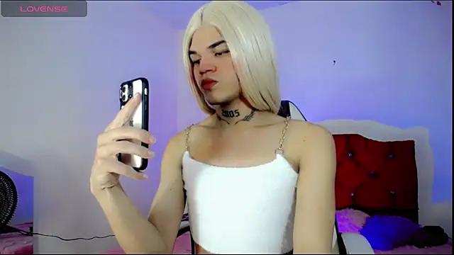 Try the thrill of flirt babes with our cam hosts, featuring unclothed wildness while getting naked and playing with their favored sex toys.