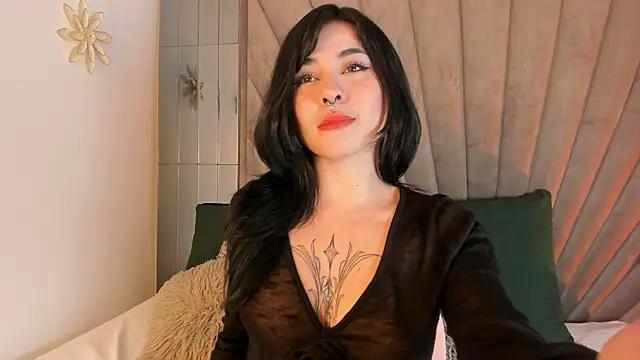 GaiaJones from StripChat is Freechat