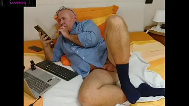 genova1970 from StripChat is Freechat