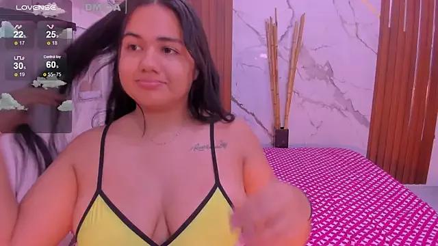 Georgina27x from StripChat is Freechat