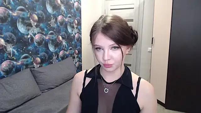 GinnyBlacky from StripChat is Freechat