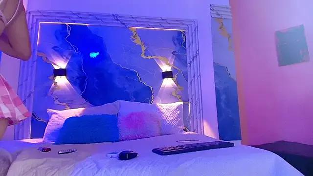 Try the thrill of flirt babes with our cam hosts, featuring unclothed wildness while getting naked and playing with their favored sex toys.